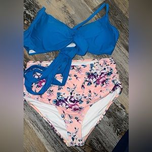 2 piece. High waisted swimsuit.